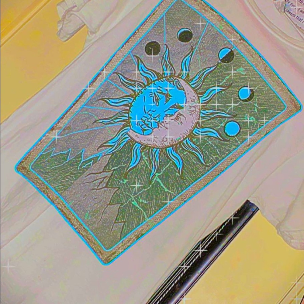White blue and white sun T-shirt